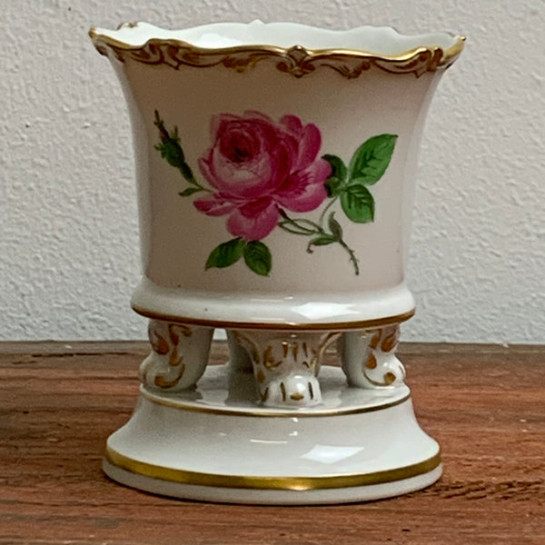 Meissen Vase auf Sockel Rosenmotiv
