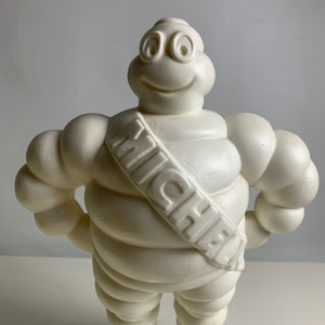 Michelin Männchen Bibendum stehend