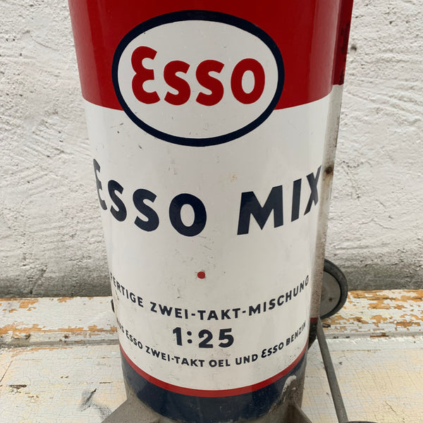 Vintage 2 Takt Benzin Esso Zapfsäule