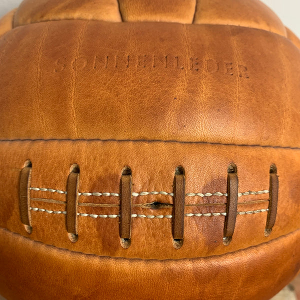 Vintage Leder Fußball von Sonnenleder